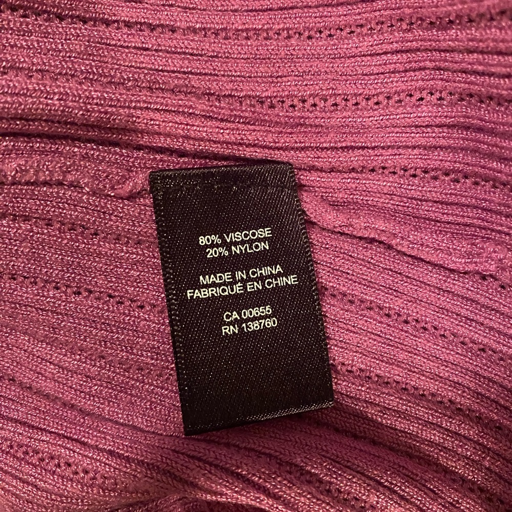 RW& Co High Neck Top - Picture 4 of 4